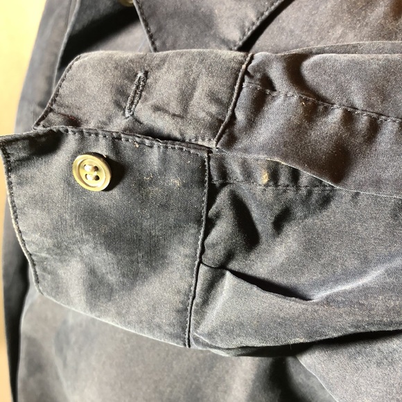 Liz Claiborne Lizsport navy business casual shirt/sz M/ button down/long sleeves - Picture 6 of 13